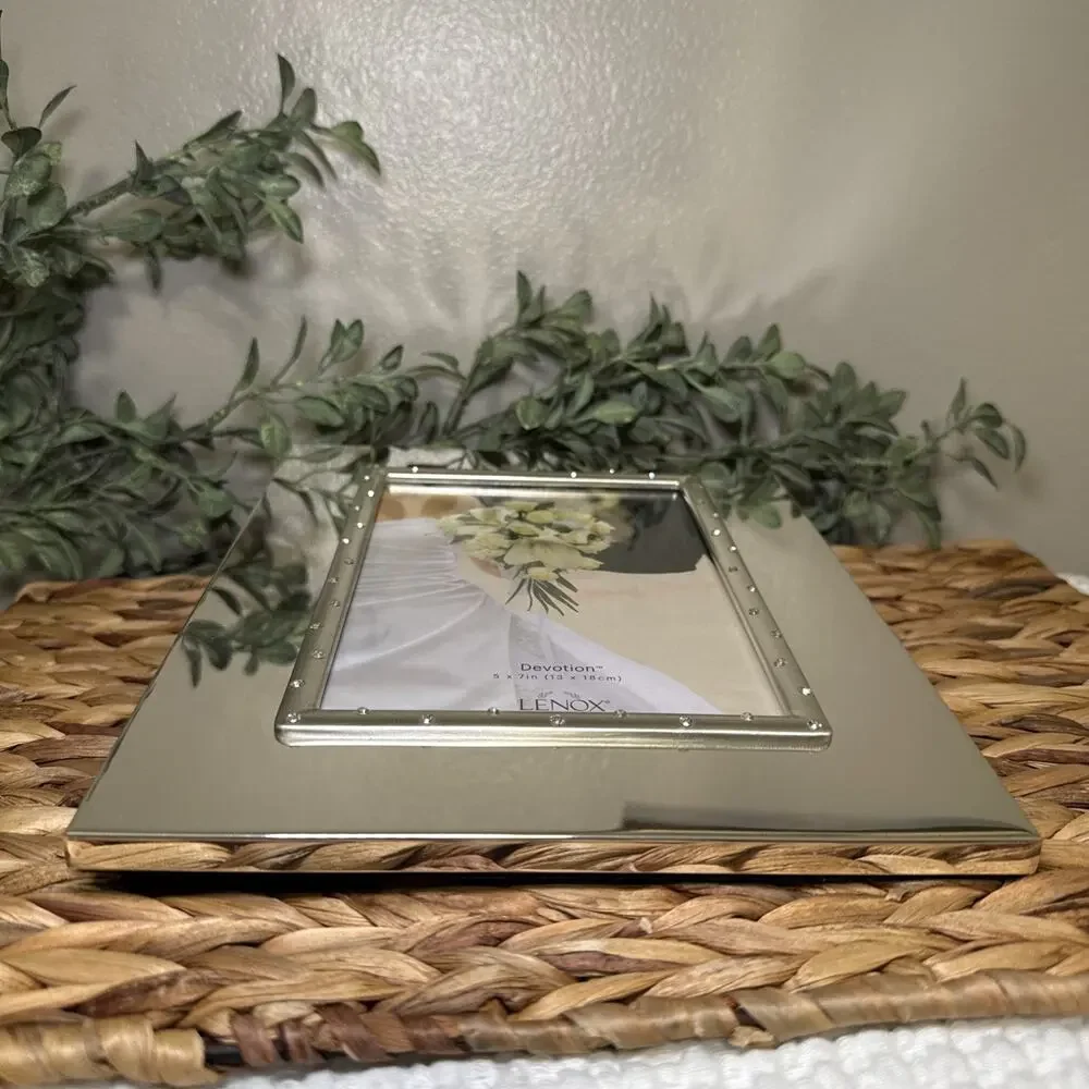 Lenox Devotion 5x7 Picture Frame Silver Plated Rhinestone Accent Wedding NWT